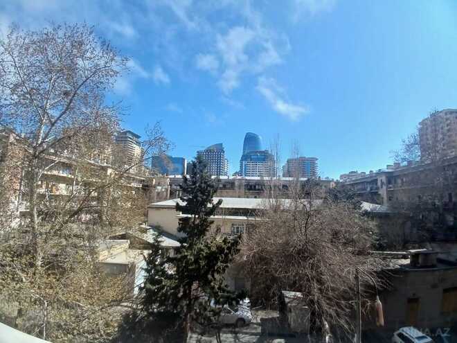 Satılır 3 otaqlı köhnə tikili 90 m², 28 May m., photo 12 from 13