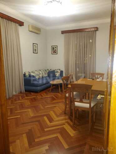 İcarəyə verilir 2 otaqlı köhnə tikili 65 m², Sahil m., photo 3 from 18