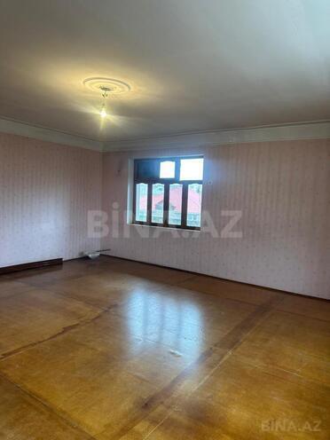 Продается 4-комн. вторичка 130 м², пос. Бакиханова, photo 4 from 32