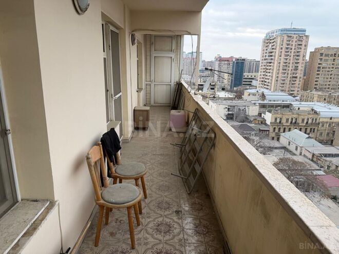 Продаётся 5-комн. вторичка 140 м², м. Низами, photo 11 from 16