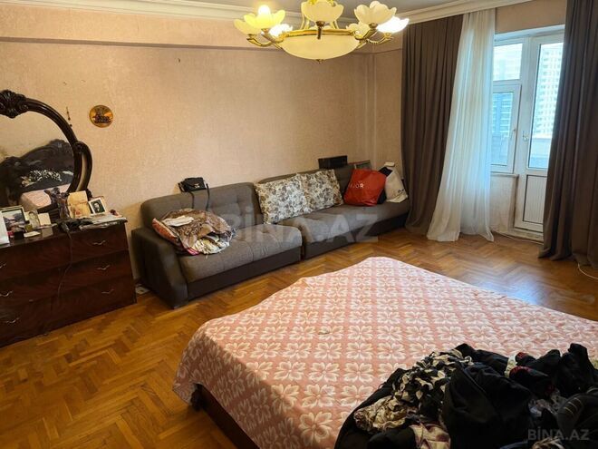 Продаётся 5-комн. вторичка 140 м², м. Низами, photo 3 from 16