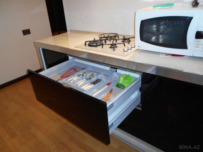 Сдаётся 3-комн. вторичка 90 м², м. Сахил, photo 9 from 31