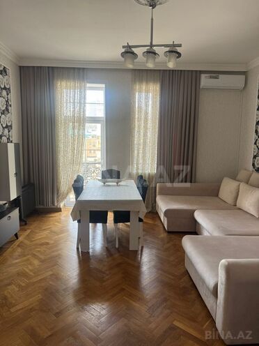 Продаётся 2-комн. вторичка 70 м², м. Низами, photo 16 from 23