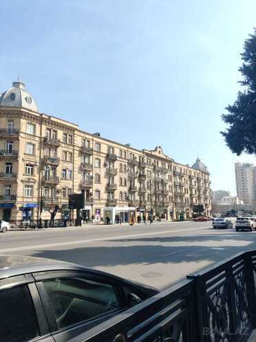 Продаётся 2-комн. вторичка 70 м², м. Низами, photo 5 from 23