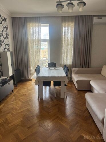 Продаётся 2-комн. вторичка 70 м², м. Низами, photo 22 from 23
