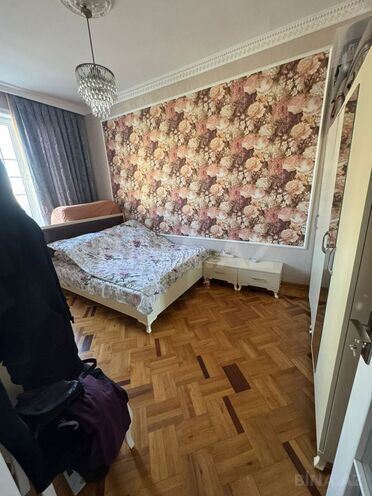 Продаётся 2-комн. вторичка 70 м², м. Низами, photo 10 from 23