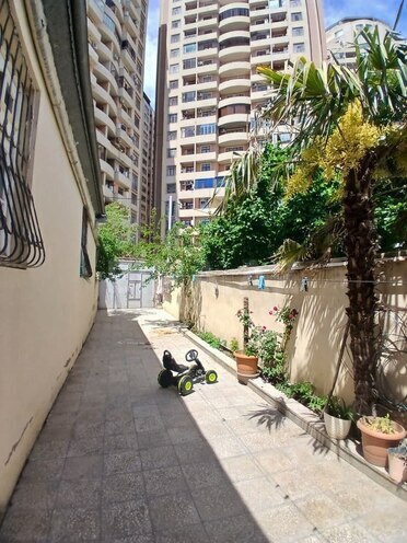 Satılır 5 otaqlı həyət evi/bağ evi 200 m², Yasamal r., photo 17 from 18