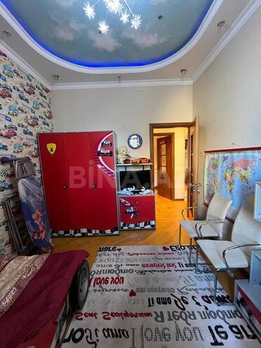 Satılır 4 otaqlı köhnə tikili 120 m², Sahil m., photo 15 from 22