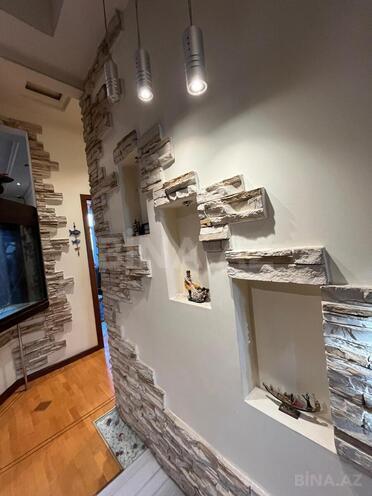 Satılır 4 otaqlı köhnə tikili 120 m², Sahil m., photo 18 from 22