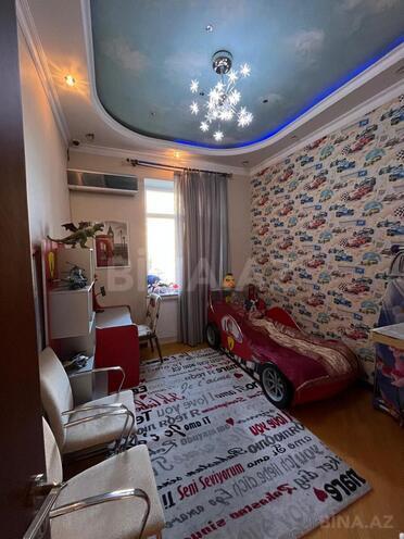 Satılır 4 otaqlı köhnə tikili 120 m², Sahil m., photo 16 from 22