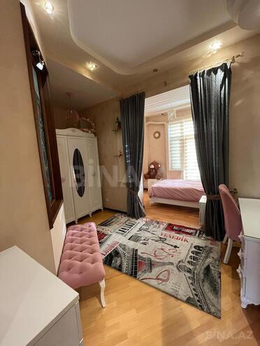 Satılır 4 otaqlı köhnə tikili 120 m², Sahil m., photo 12 from 22