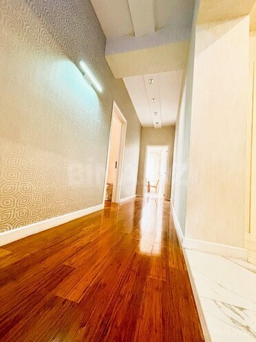 Satılır 4 otaqlı yeni tikili 187.7 m², 28 May m., photo 9 from 32