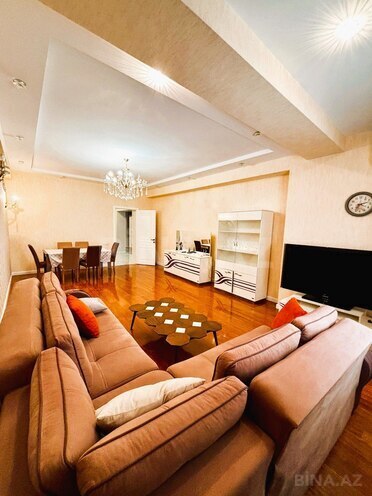 Satılır 4 otaqlı yeni tikili 187.7 m², 28 May m., photo 10 from 32