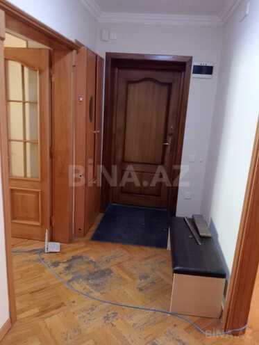 Satılır 4 otaqlı köhnə tikili 105 m², Yasamal r., photo 9 from 17