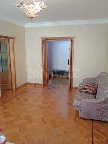 Satılır 4 otaqlı köhnə tikili 105 m², Yasamal r., photo 1 from 17