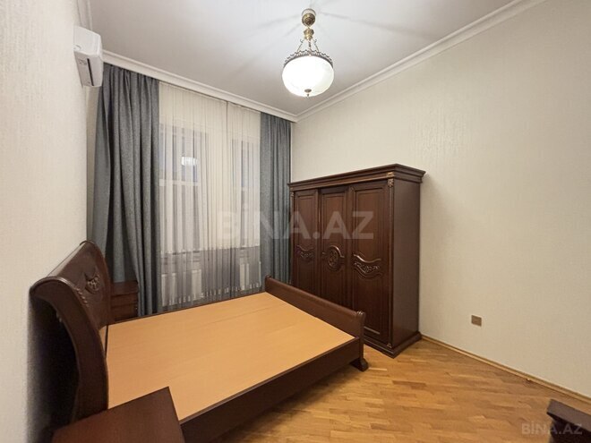 Сдаётся 3-комн. вторичка 130 м², м. Сахил, photo 13 from 23