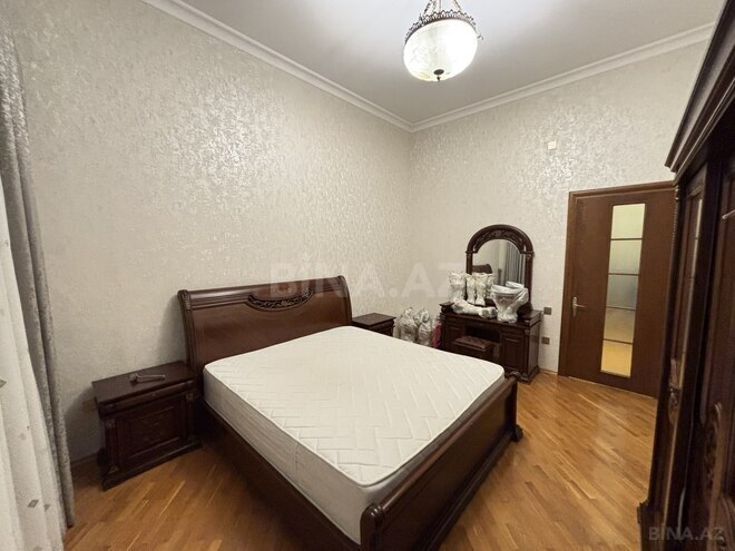 Сдаётся 3-комн. вторичка 130 м², м. Сахил, photo 8 from 23