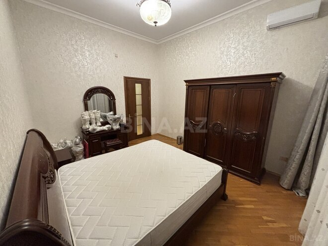 Сдаётся 3-комн. вторичка 130 м², м. Сахил, photo 9 from 23