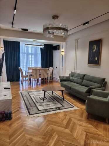 İcarəyə verilir 2 otaqlı yeni tikili 70 m², 28 May m., photo 1 from 14