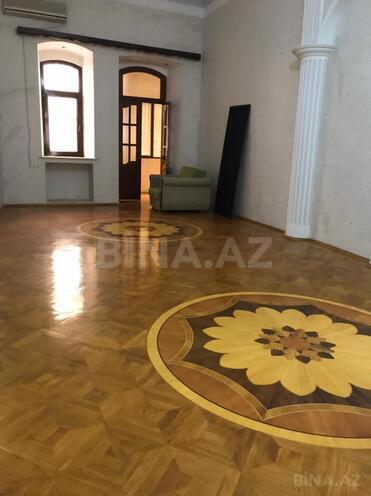Сдаётся 5-комн. вторичка 210 м², м. Сахил, photo 15 from 25