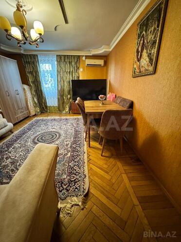 Satılır 2 otaqlı köhnə tikili 61 m², 28 May m., photo 1 from 20