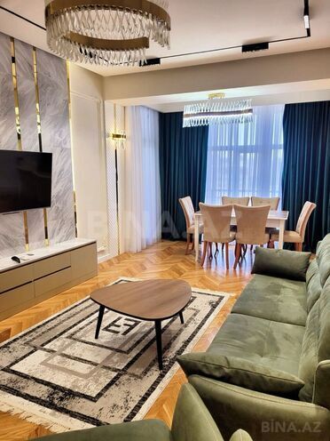 Сдаётся 2-комн. новостройка 80 м², м. 28 мая, photo 1 from 11