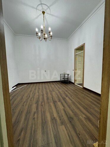 Сдаётся 3-комн. вторичка 90 м², м. Сахил, photo 1 from 11