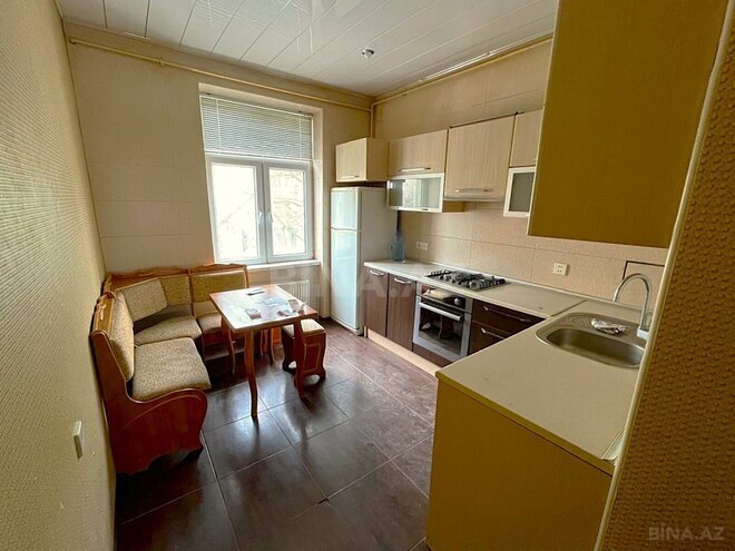Satılır 2 otaqlı köhnə tikili 70 m², Şah İsmayıl Xətai m., photo 9 from 12
