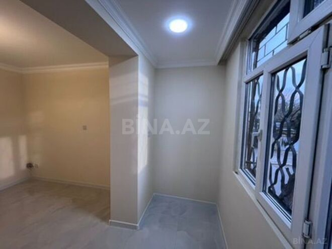 Satılır 4 otaqlı köhnə tikili 110 m², Xalqlar Dostluğu m., photo 18 from 30