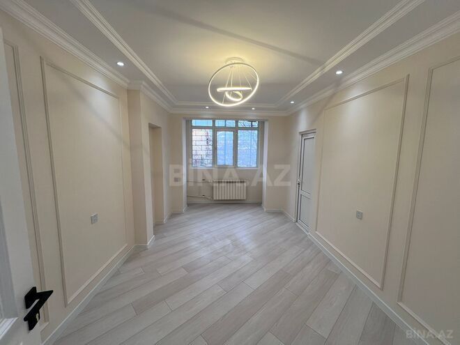Satılır 4 otaqlı köhnə tikili 110 m², Xalqlar Dostluğu m., photo 1 from 30
