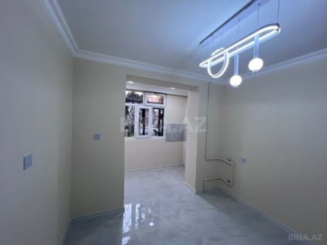 Satılır 4 otaqlı köhnə tikili 110 m², Xalqlar Dostluğu m., photo 11 from 30