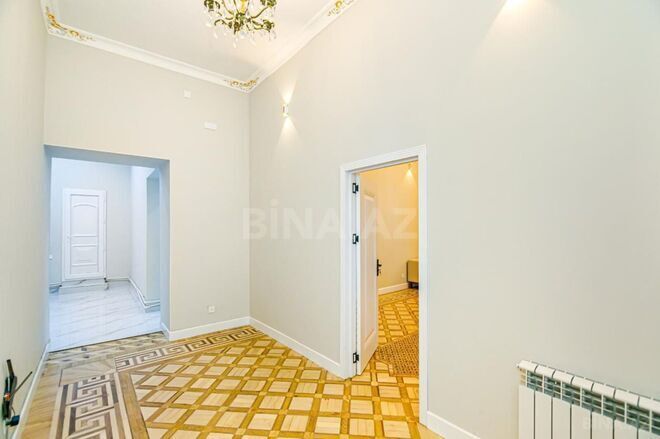 Сдаётся 5-комн. вторичка 220 м², м. Сахил, photo 7 from 32