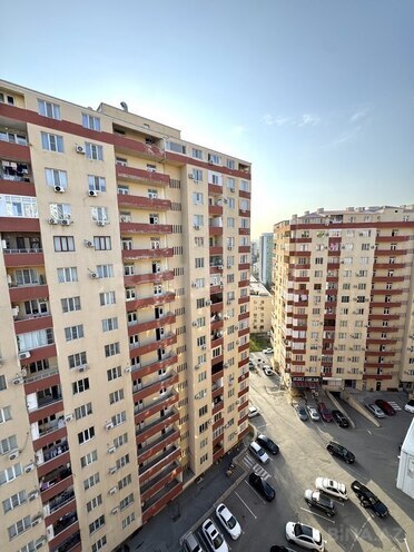 Продаётся 3-комн. новостройка 81 м², м. Ази Асланов, photo 1 from 14