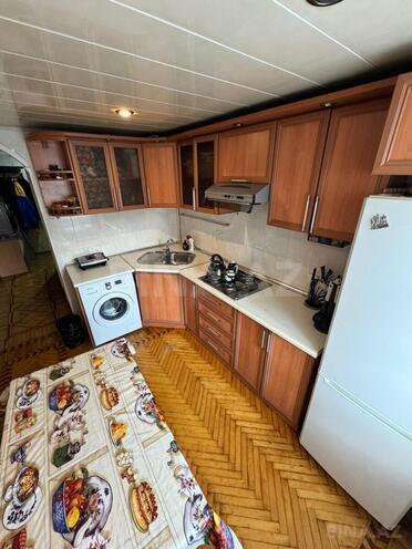 Satılır 2 otaqlı köhnə tikili 61 m², 28 May m., photo 13 from 16
