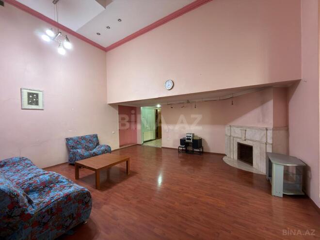 Satılır 4 otaqlı köhnə tikili 118 m², Sahil m., photo 17 from 32