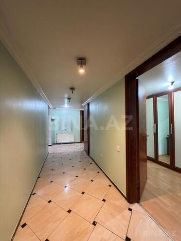 Satılır 4 otaqlı köhnə tikili 118 m², Sahil m., photo 26 from 32