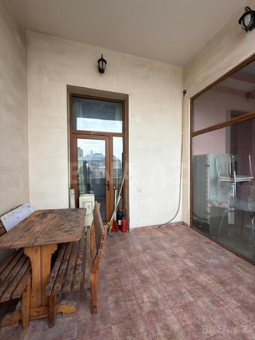 Satılır 4 otaqlı köhnə tikili 118 m², Sahil m., photo 10 from 32