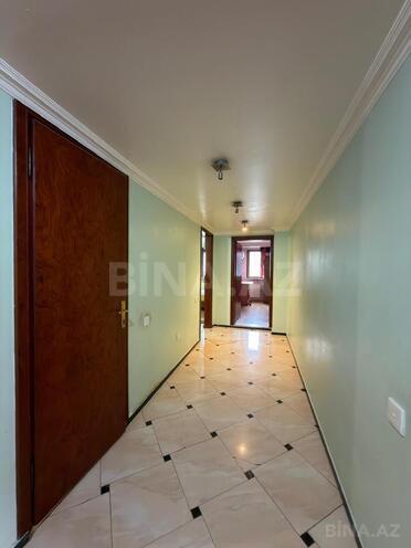 Satılır 4 otaqlı köhnə tikili 118 m², Sahil m., photo 24 from 32