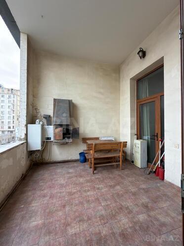 Satılır 4 otaqlı köhnə tikili 118 m², Sahil m., photo 8 from 32