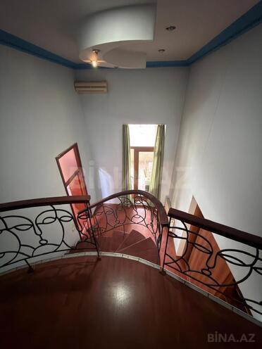Satılır 4 otaqlı köhnə tikili 118 m², Sahil m., photo 29 from 32