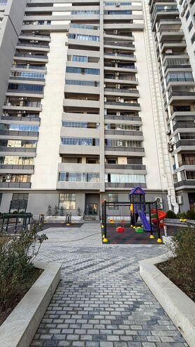 Продаётся 3-комн. новостройка 151 м², м. Элмляр Академиясы, photo 1 from 16