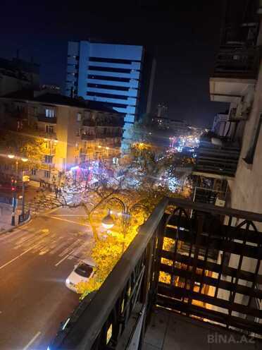 Satılır 3 otaqlı köhnə tikili 90 m², 28 May m., photo 3 from 10