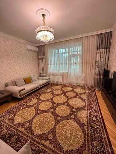 Продаётся 3-комн. новостройка 110 м², м. Ахмедлы, photo 1 from 8