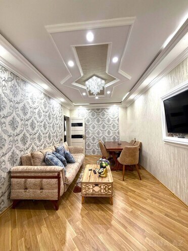Продаётся 3-комн. вторичка 90 м², м. Азадлыг проспекти, photo 4 from 19