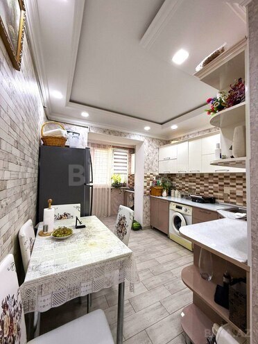 Продаётся 3-комн. вторичка 90 м², м. Азадлыг проспекти, photo 11 from 19