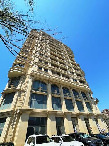 Satılır 4 otaqlı yeni tikili 205 m², Nizami m., photo 1 from 15