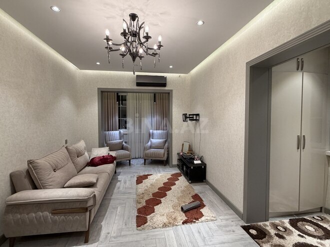 Satılır 2 otaqlı köhnə tikili 65 m², Xalqlar Dostluğu m., photo 3 from 11