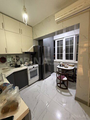 Satılır 2 otaqlı köhnə tikili 65 m², Xalqlar Dostluğu m., photo 7 from 11