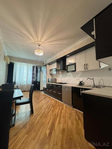 Продаётся 3-комн. новостройка 135 м², м. Кара Караев, photo 9 from 19