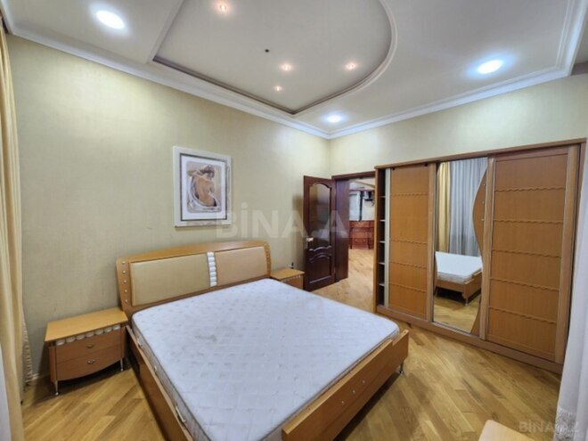İcarəyə verilir 3 otaqlı köhnə tikili 90 m², Sahil m., photo 8 from 14